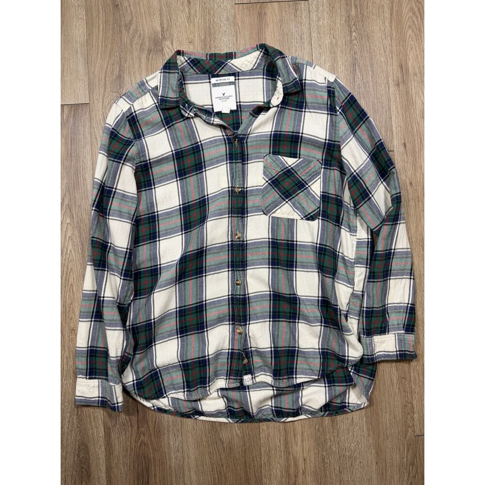 Women’s Size Large Green And White American Eagle Boyfriend Fit Plaid Flannel